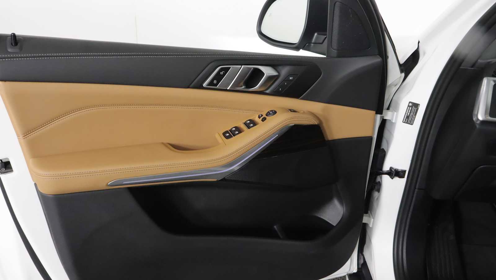 Used 2024 BMW X5 xDrive40i AWD/4WD image 15
