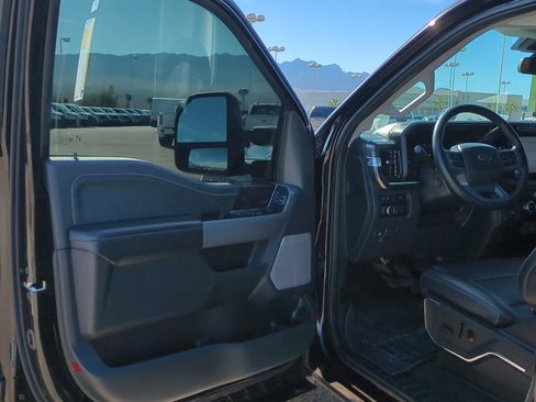 Used 2024 Ford F350 Lariat image 12