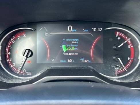 Used 2023 Toyota RAV4 LE AWD/4WD image 10