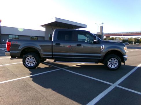 Used 2020 Ford F250 XL w/ STX Appearance Package image 5