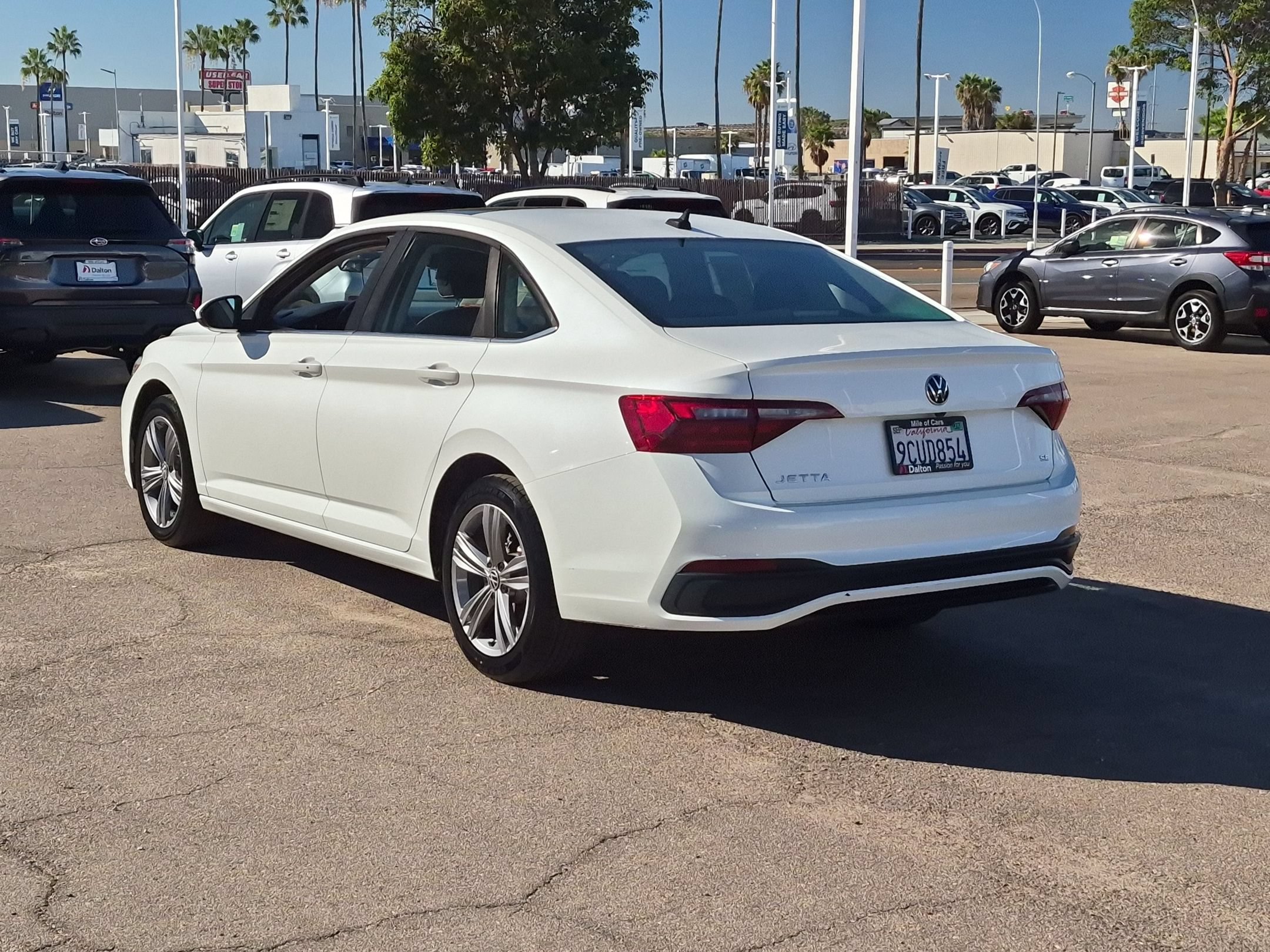 Used 2022 Volkswagen Jetta SE FWD image 6