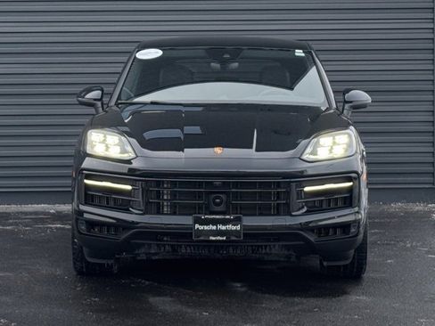 Certified 2024 Porsche Cayenne Coupe image 10