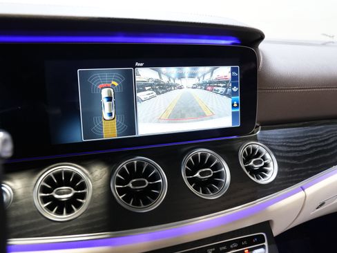 Used 2018 Mercedes-Benz E 400 Coupe image 38