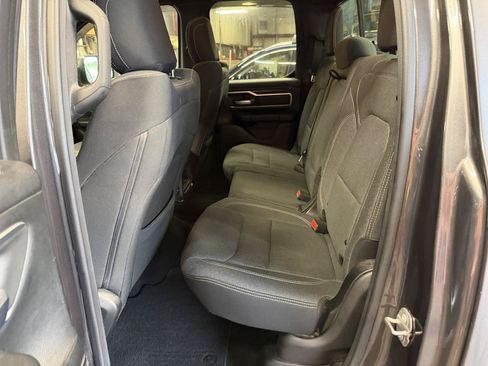 Used 2019 RAM 1500 Big Horn AWD/4WD image 11