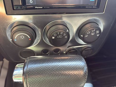 Used 2009 HUMMER H3T AWD/4WD image 19