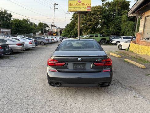 Used 2018 BMW 740i RWD image 4