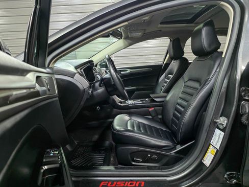 Used 2020 Ford Fusion SEL image 13
