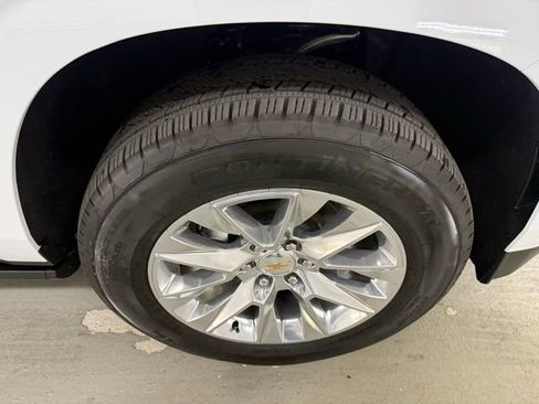 New 2026 Chevrolet Suburban Premier image 4