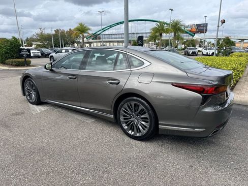 Used 2021 Lexus LS 500 w/ Accessory Package (Z2) image 2