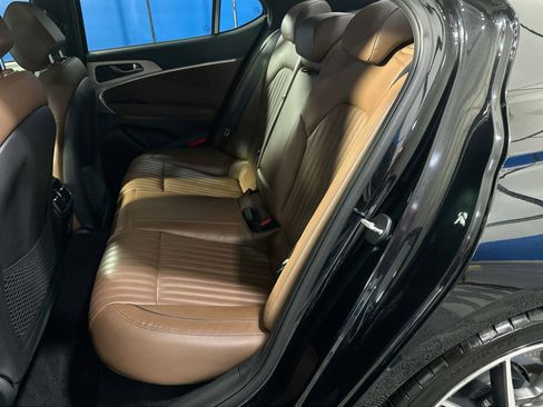 Used 2021 Genesis G70 3.3T image 36