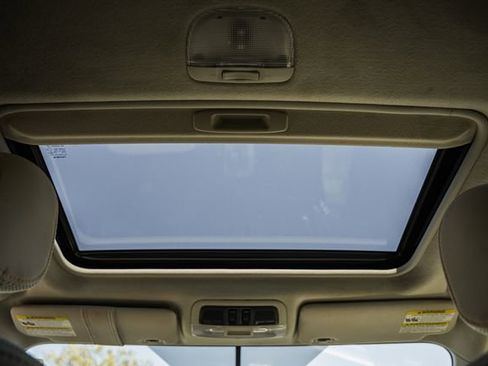 Used 2016 Subaru Crosstrek 2.0i Premium w/ Moonroof Package AWD/4WD image 26