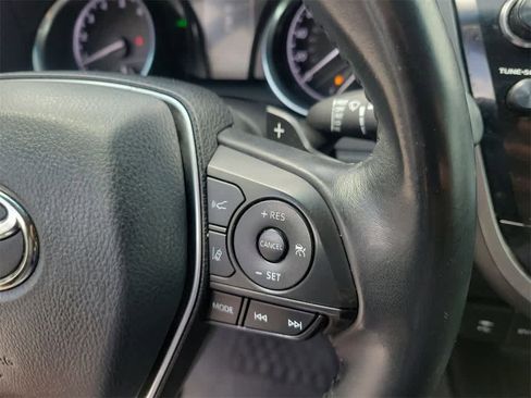 Used 2018 Toyota Camry L image 24