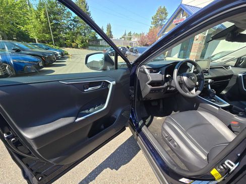 Used 2019 Toyota RAV4 Limited w/ Advanced Technology Package AWD/4WD image 20