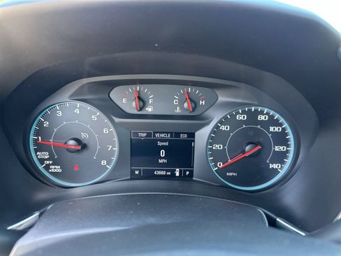 Used 2024 Chevrolet Equinox LS AWD/4WD image 12