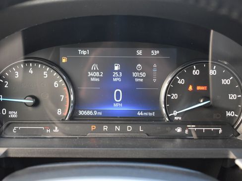 Used 2023 Ford Explorer XLT w/ Equipment Group 202A image 10