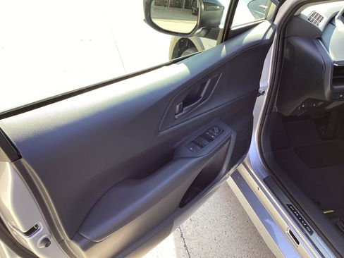 New 2026 Toyota Prius Plug-In Hybrid FWD image 6