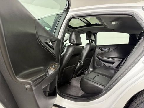 Used 2018 Chevrolet Malibu Premier w/ Premier Sun and Wheel Package image 14