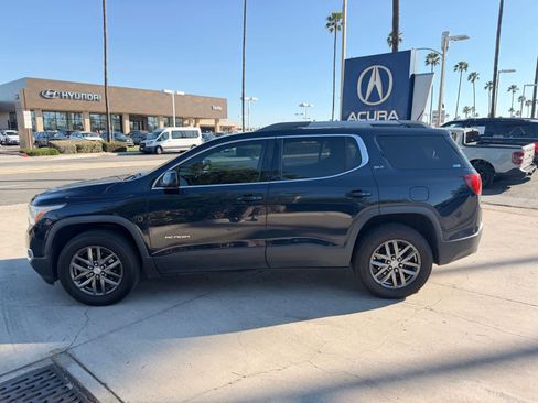 Used 2017 GMC Acadia SLT image 2