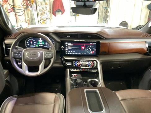 Used 2022 GMC Sierra 1500 Denali w/ Technology Package AWD/4WD image 26