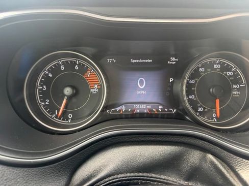 Used 2019 Jeep Cherokee Limited AWD/4WD image 18