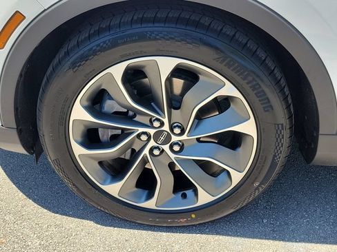 Certified 2023 Lincoln Nautilus Reserve AWD/4WD image 8
