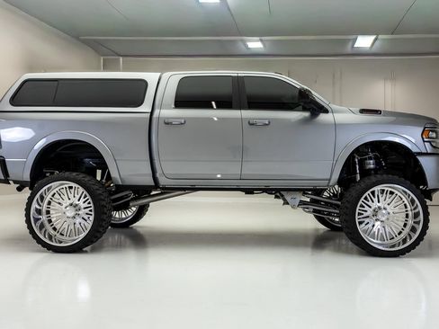 Used 2022 RAM 2500 Laramie AWD/4WD image 8