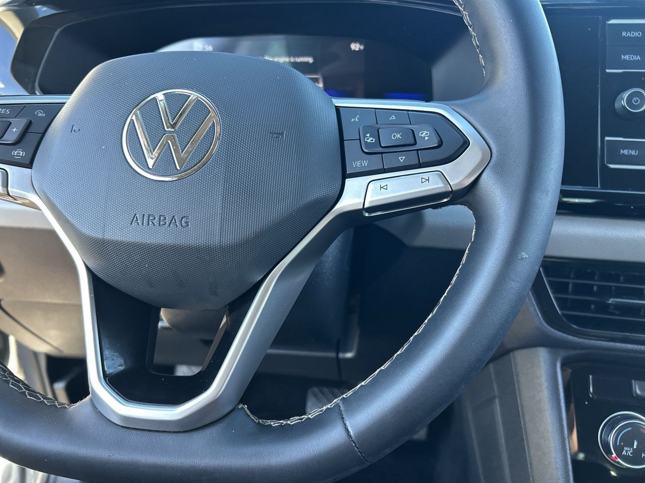 Used 2023 Volkswagen Taos S FWD image 21