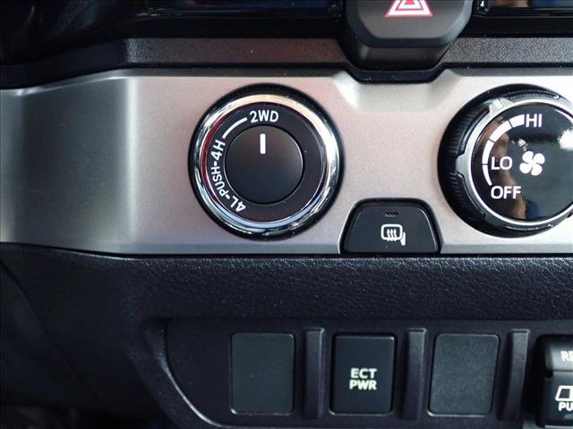Used 2018 Toyota Tacoma SR5 AWD/4WD image 18