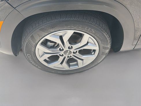 Used 2024 Kia Seltos S FWD image 34