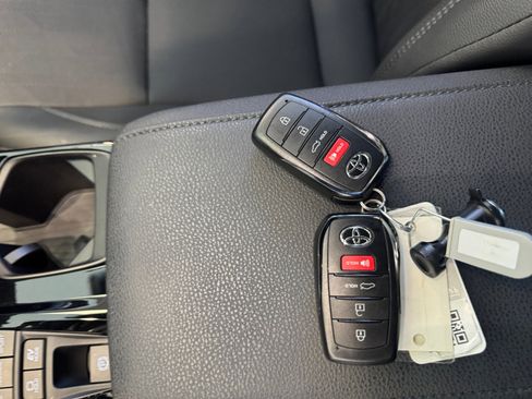 Certified 2025 Toyota Camry XSE w/ Premium Package image 27