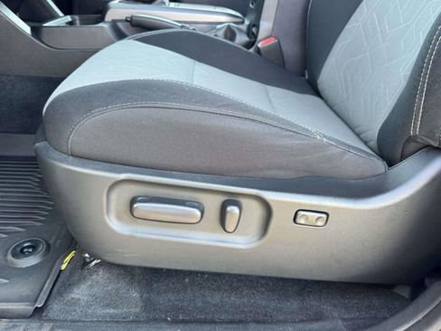 Used 2023 Toyota Tacoma TRD Sport AWD/4WD image 19
