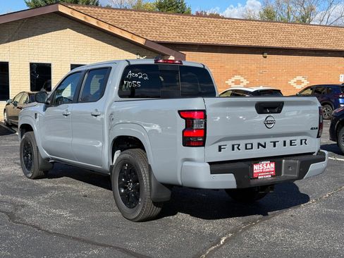 New 2026 Nissan Frontier SV w/ SV Convenience Package image 8