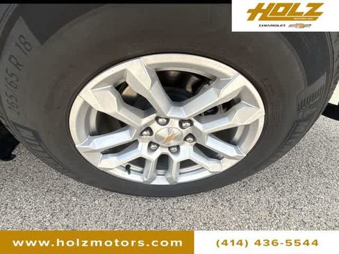 Certified 2025 Chevrolet Silverado 1500 LT AWD/4WD image 32