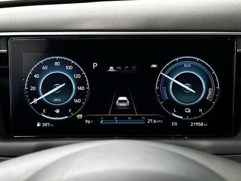 Used 2022 Hyundai Tucson Limited AWD/4WD image 18