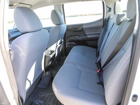 Certified 2018 Toyota Tacoma SR image 18