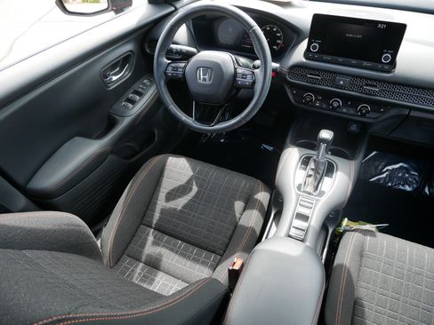 Certified 2024 Honda HR-V Sport image 9