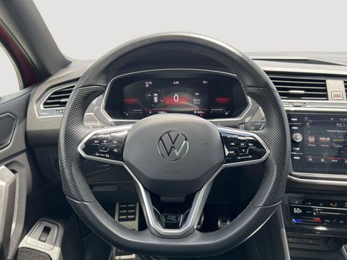 Certified 2024 Volkswagen Tiguan SE R-Line FWD image 4