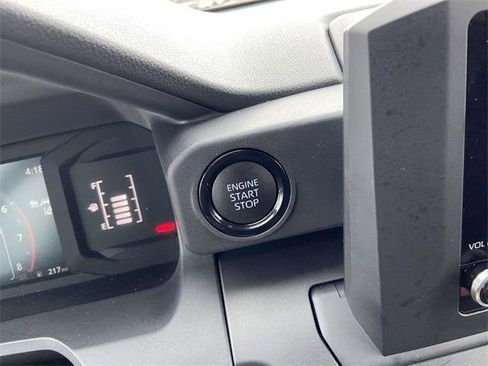 Certified 2025 Toyota Tacoma SR image 23