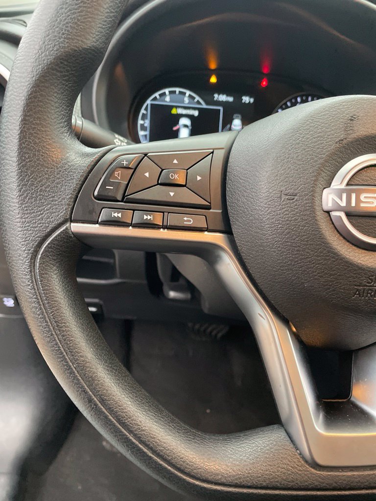 Used 2023 Nissan Kicks SV w/ Interior Electronics Package FWD image 15