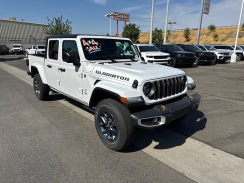 New 2026 Jeep Gladiator Sport AWD/4WD image 8