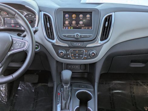 Used 2024 Chevrolet Equinox LT image 17