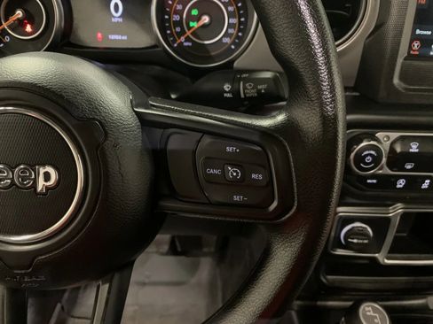 Used 2023 Jeep Gladiator Sport image 26