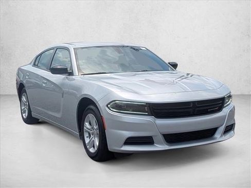 Used 2023 Dodge Charger SXT image 1