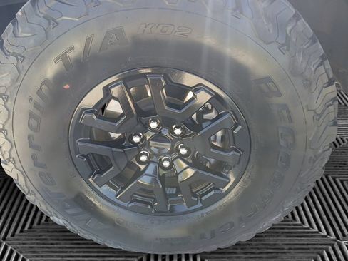 Used 2023 Ford Bronco Raptor AWD/4WD image 10