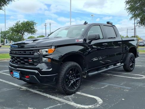 Used 2024 Chevrolet Silverado 1500 Custom Trail Boss AWD/4WD image 12