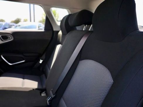 Used 2023 Kia Soul S FWD image 33