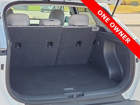 Used 2025 Hyundai Kona SEL AWD/4WD image 9