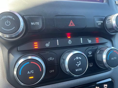 Used 2022 RAM 1500 Big Horn AWD/4WD image 29