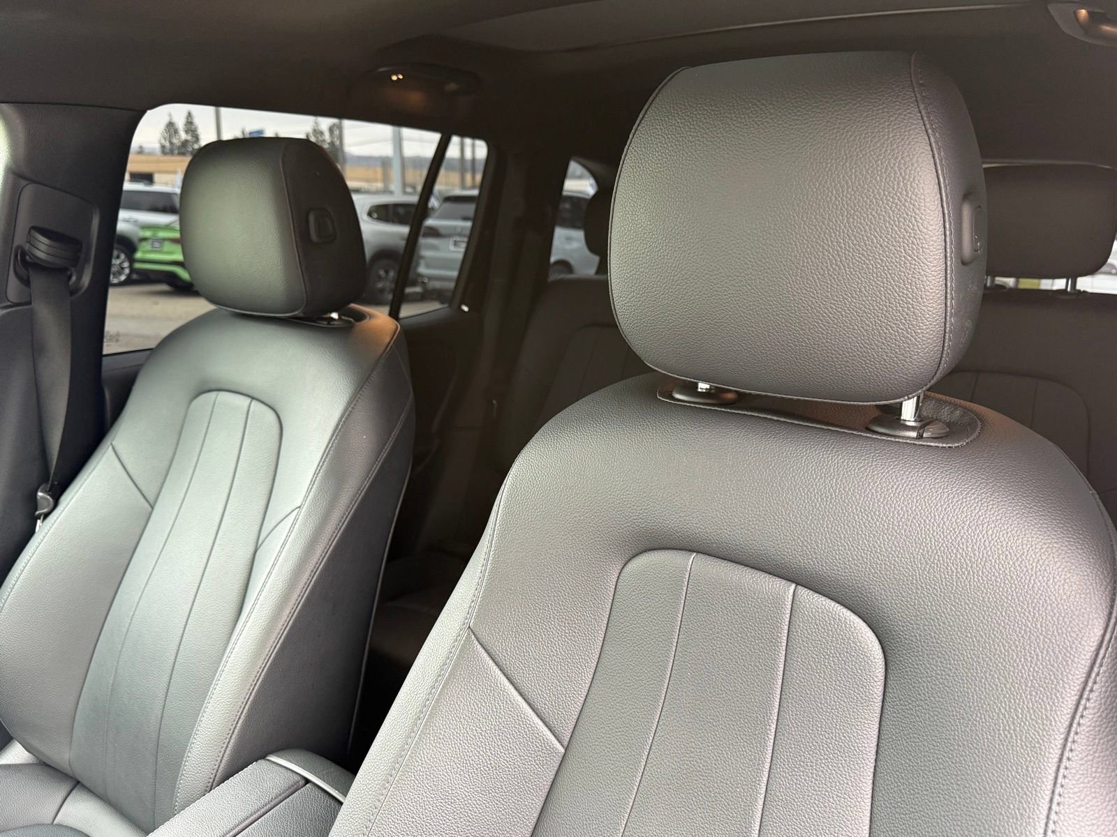 Used 2025 Mercedes-Benz GLB 250 image 29