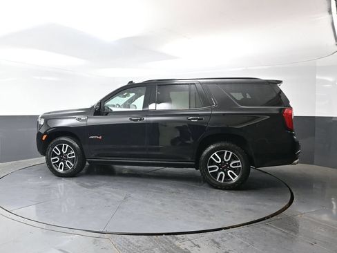 Used 2024 GMC Yukon AT4 w/ AT4 Premium Package AWD/4WD image 11